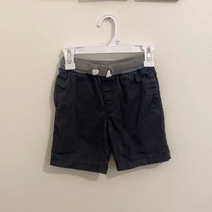 Boys size 5T, grey Cat & Jack shorts
